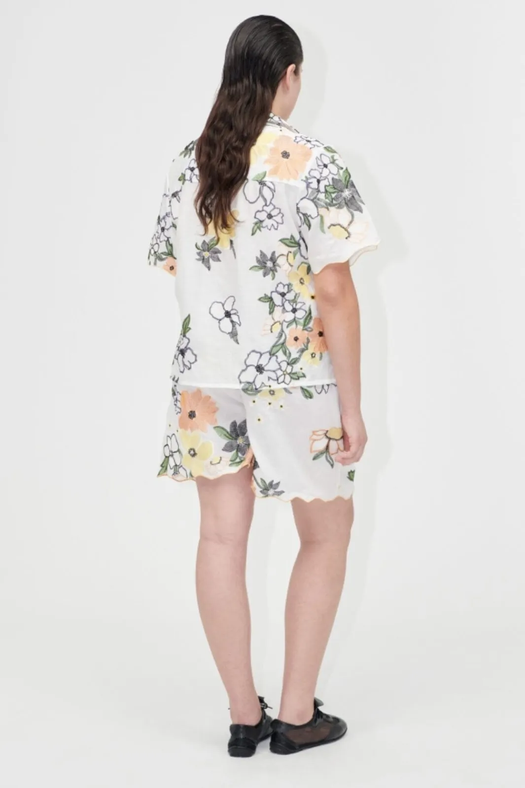 Best Stine Goya 2133 Tencel, Scalloped Short Sleeve Shirtsg-pf25-s027-2133 Wild Flowers Embroidery