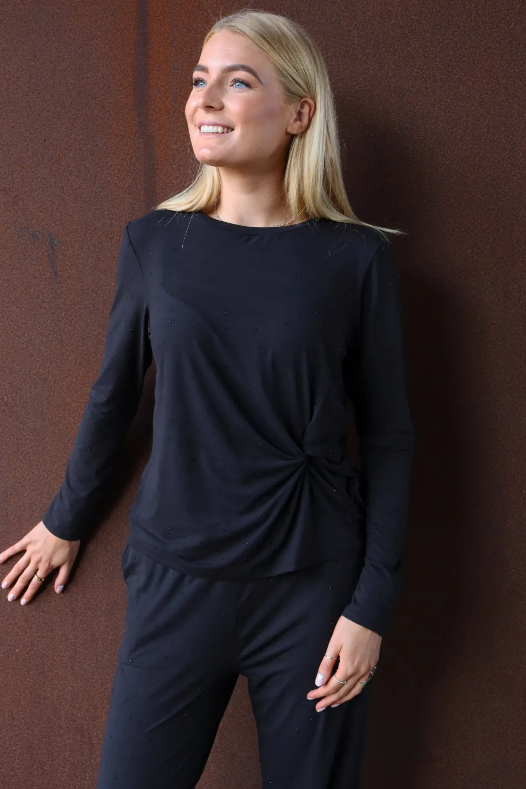 Clearance Liberte Alma-Ls-Twist-Tshirt 22148 Black Black Simili