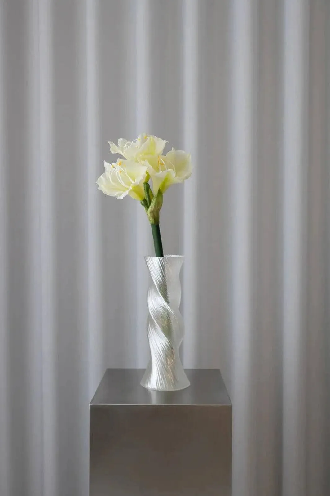 Best Bloom Objects Artificial Amaryllis White 02-434