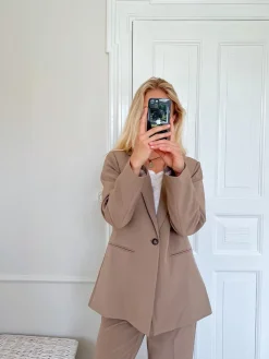 New Neo Noir Avery Suit Blazer Dusty Brown