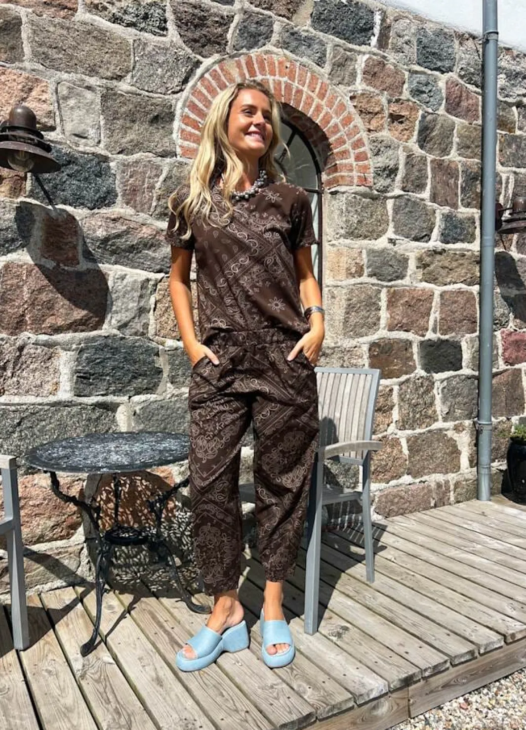 New Black Colour Bcabbie Barrel Pant 40977 Coffee Paisley