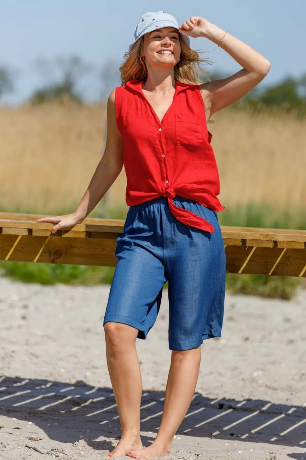 Online Black Colour Bcmelina Sleeveless Tie Shirt 40911 Red
