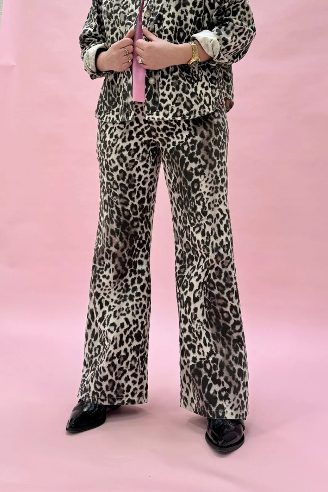 Online Black Colour Bcneel Printed Pant Leo