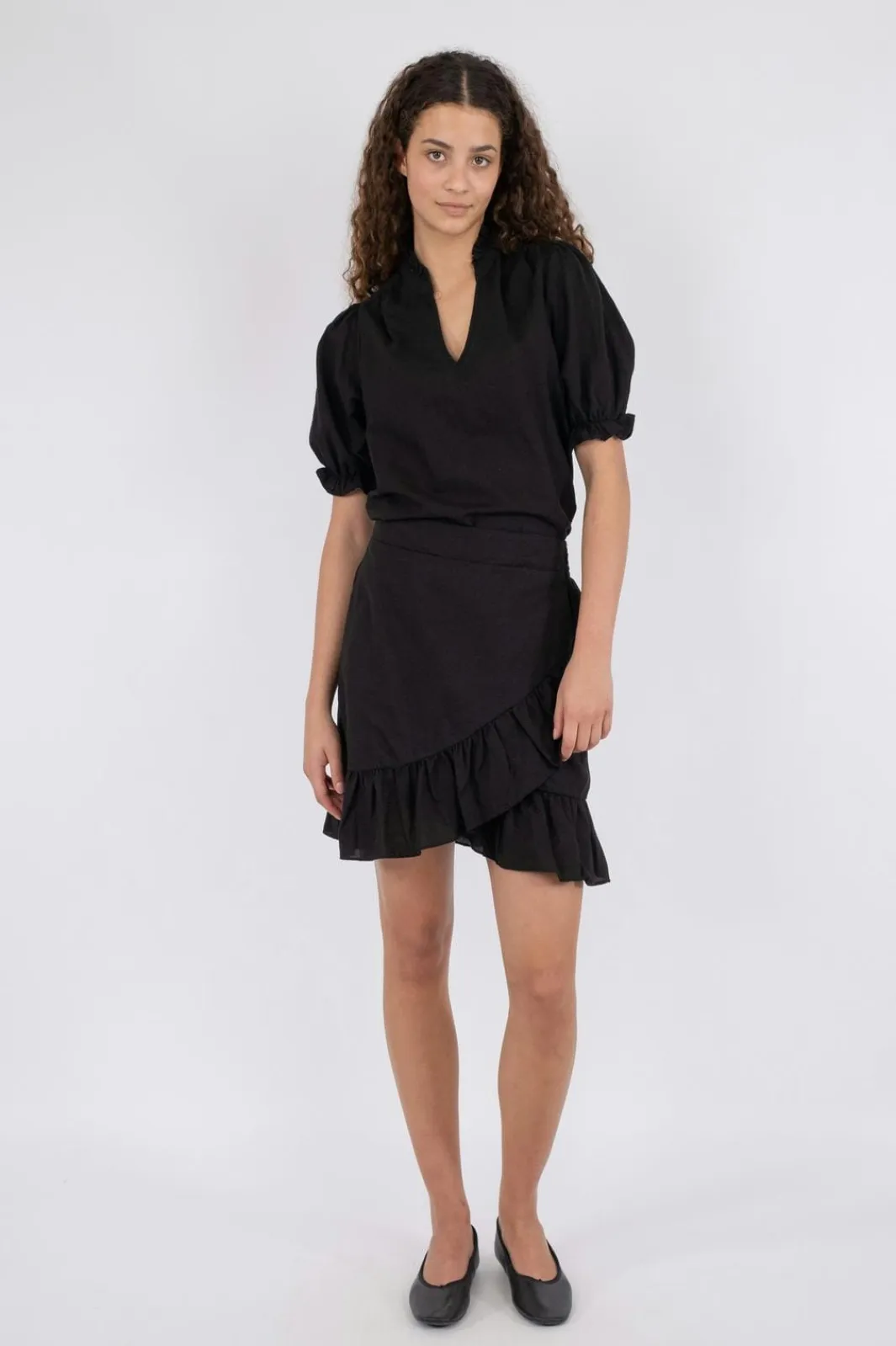 Best Neo Noir Bekka Linen Skirt Black