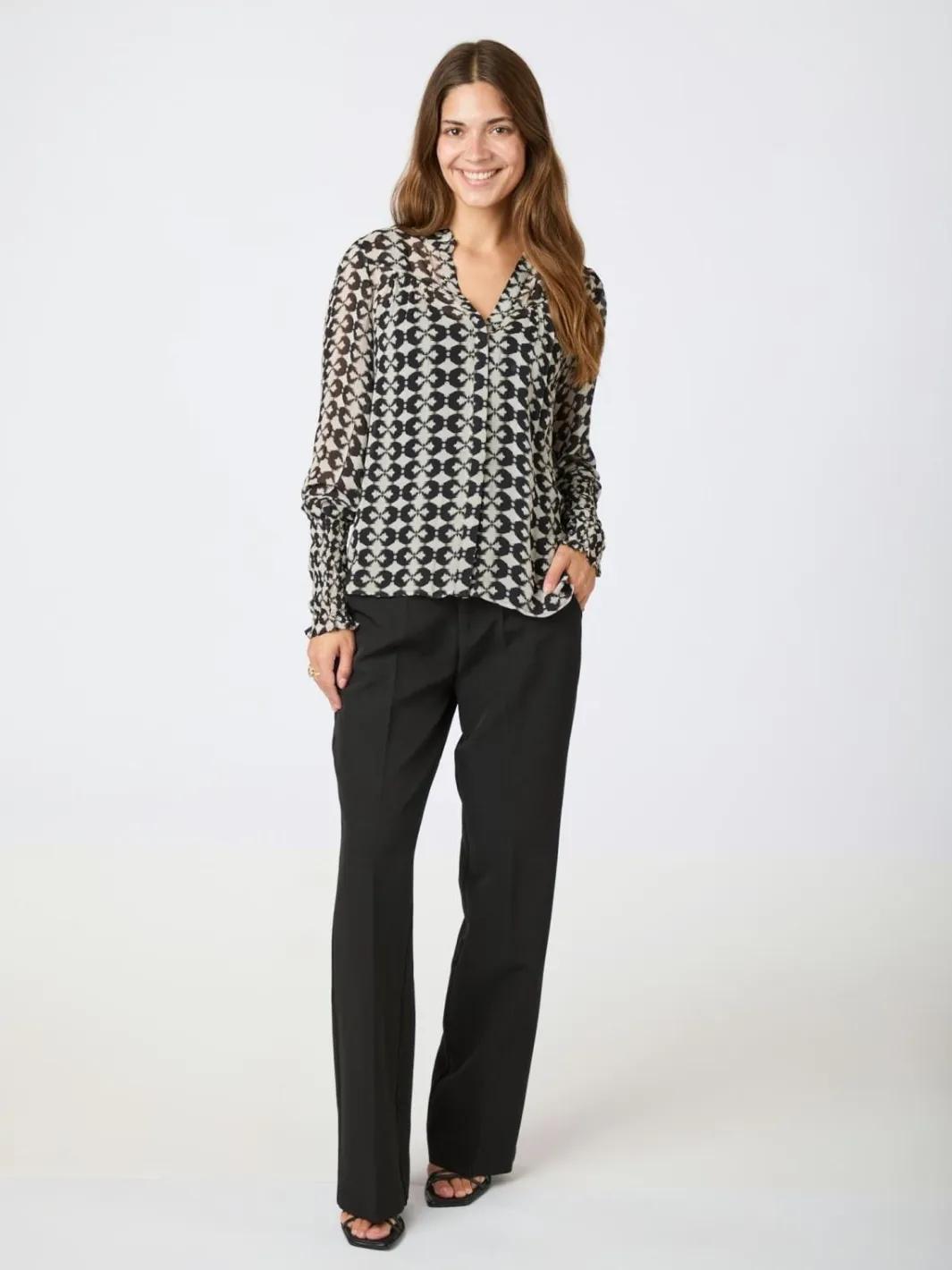 Best Neo Noir Camisa Graphic Print Blouse Black