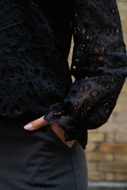 Outlet Neo Noir Candice Embroidery Blouse 163848 Black