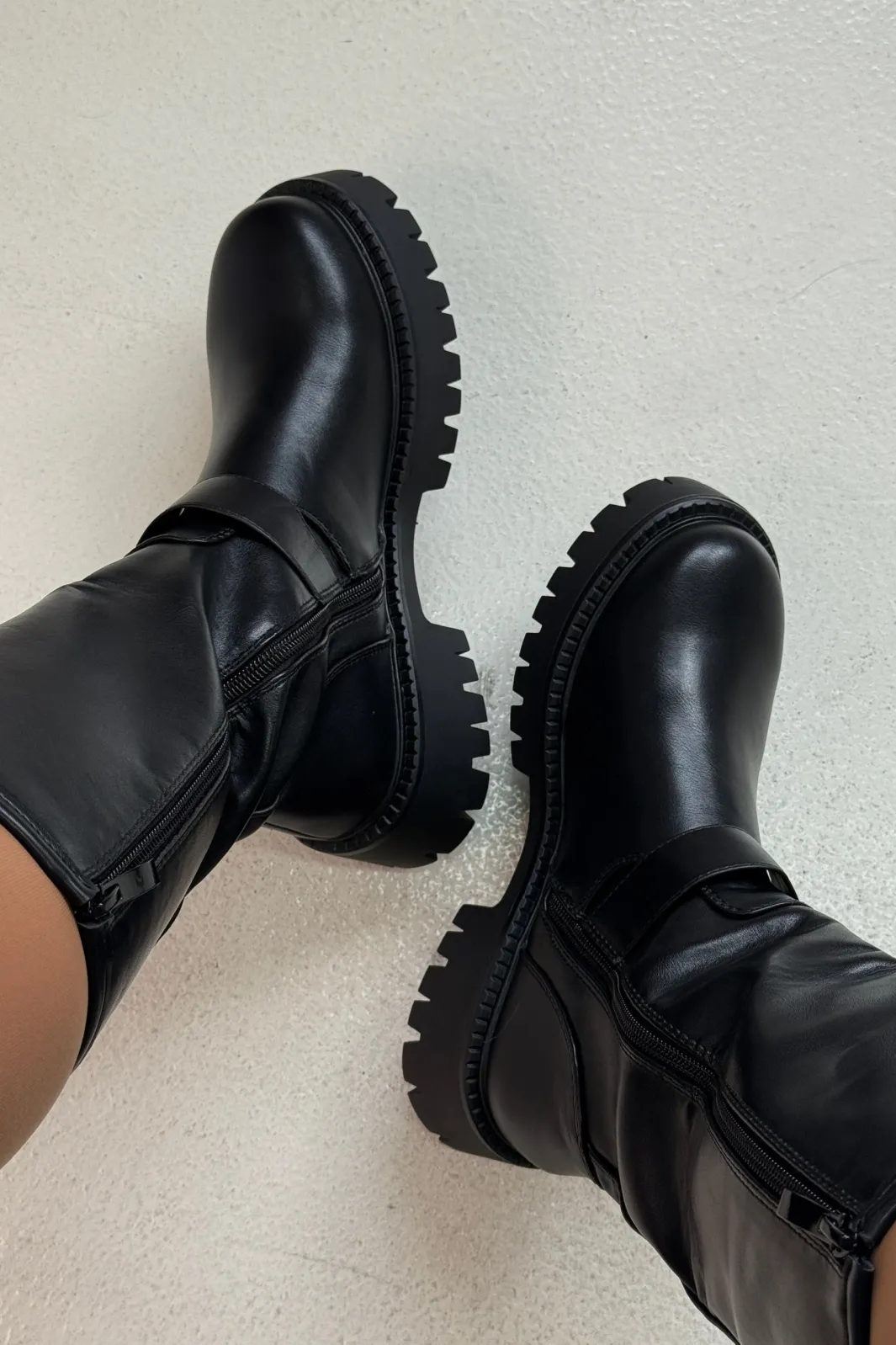 Outlet Bloom Cosmos Boots Black