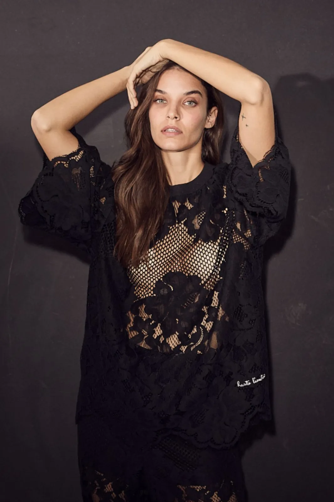 Hot Haute L'Amitié Curvey Lace Hem Tee HL10222 Black