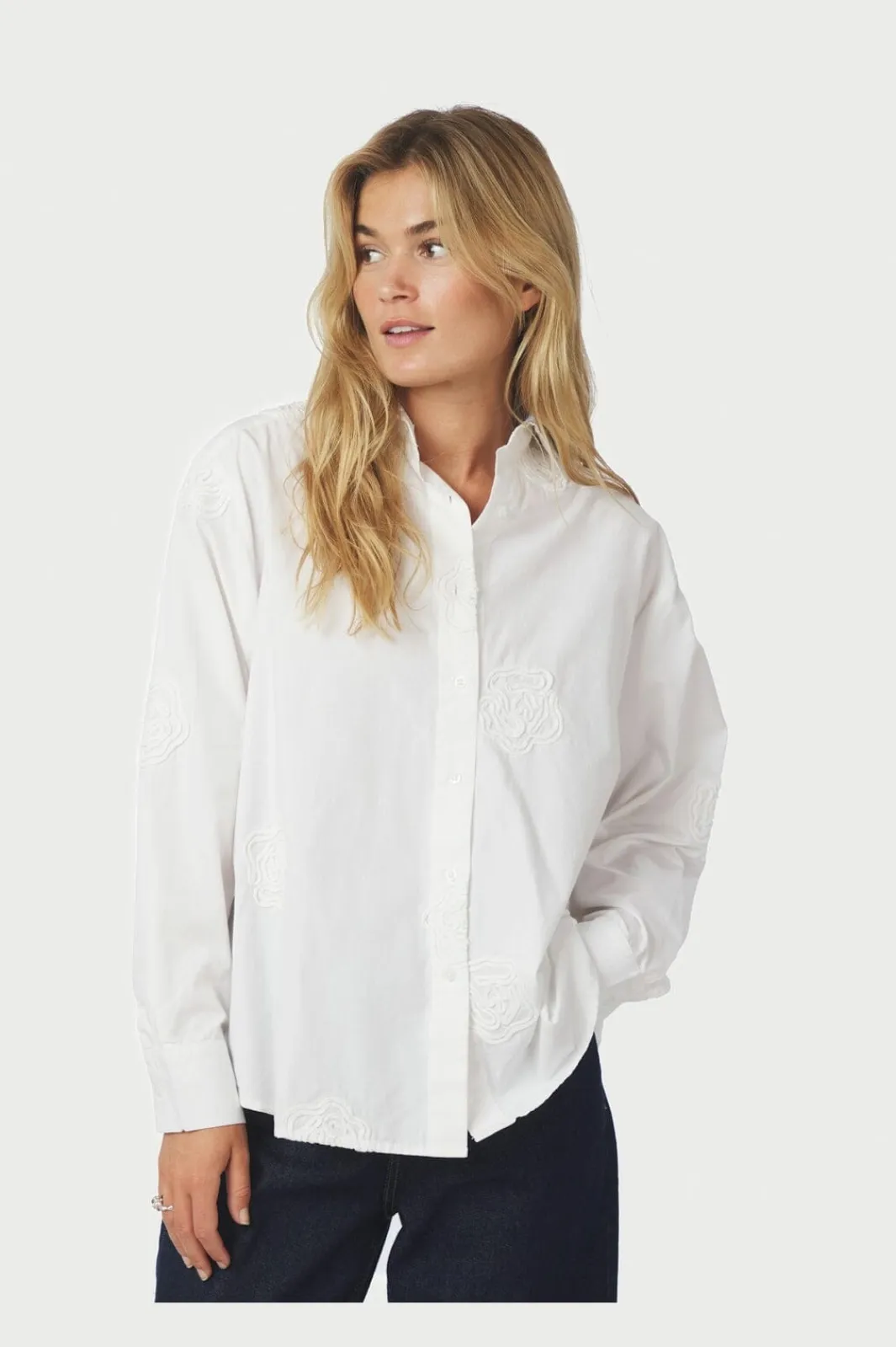 Hot Neo Noir Dalma Dori Emb Shirt 166746 120