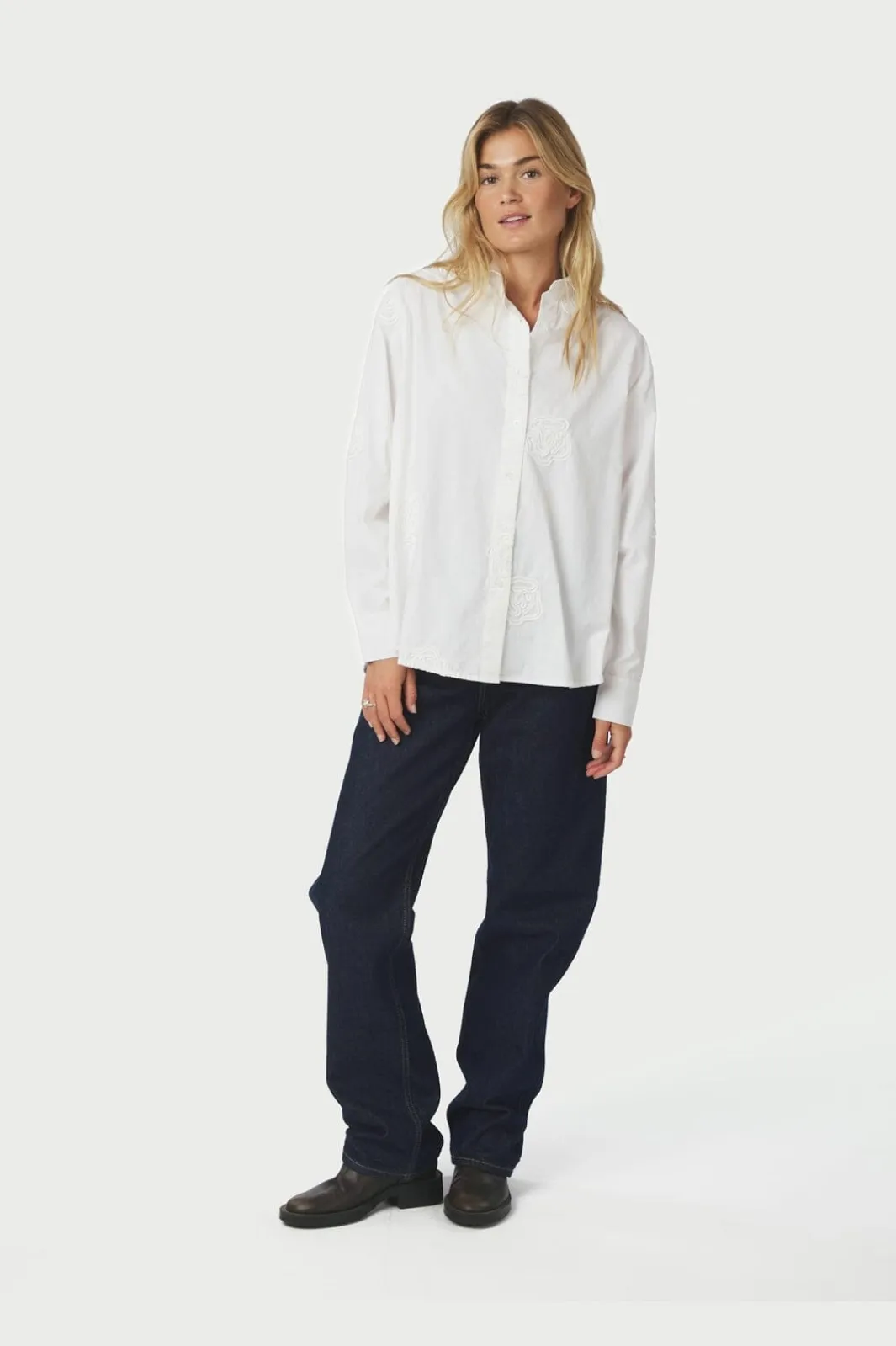 Hot Neo Noir Dalma Dori Emb Shirt 166746 120