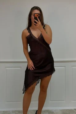 Discount A-bee Delfina dress Chocolate