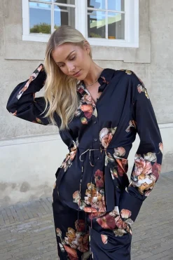 Online Karmamia Edie Shirt 2204 Poppy Bouquet