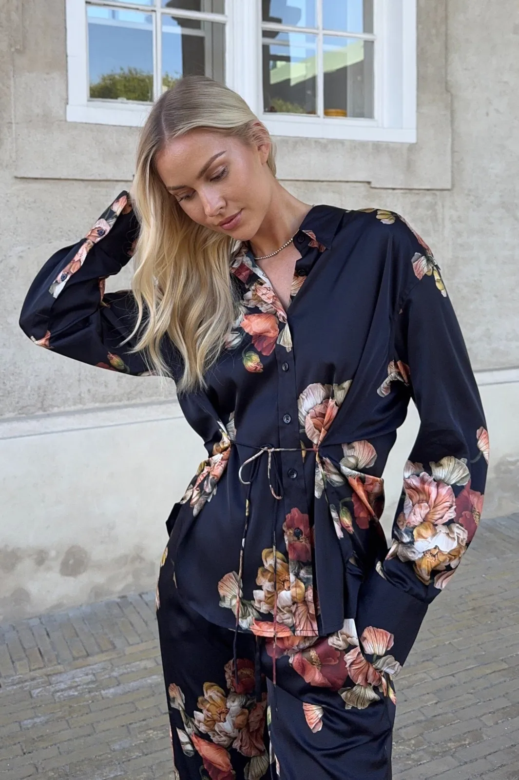 Online Karmamia Edie Shirt 2204 Poppy Bouquet