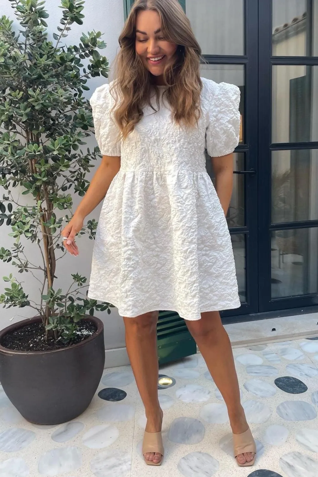 New BYIC Edithic Dress wdream White Dream