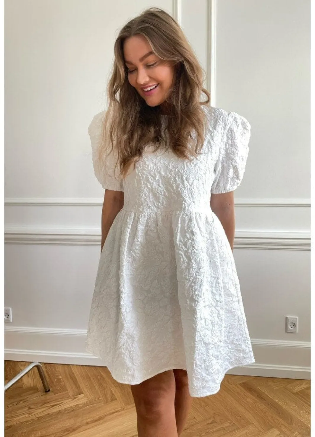 New BYIC Edithic Dress wdream White Dream