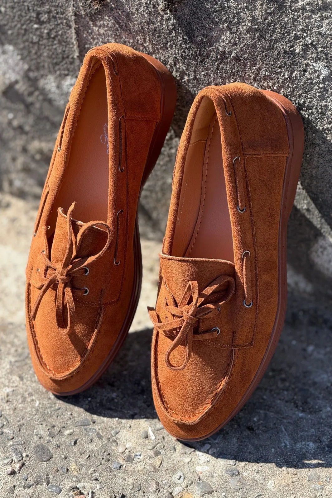 New Bloom Eglantine Loafer Camel