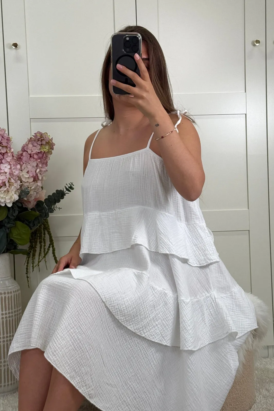 Best A-bee Elisabetta Kjole White