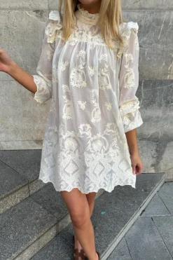 Sale BYIC Ellinoric Lace Dress vw Vintage White