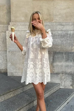 Sale BYIC Ellinoric Lace Dress vw Vintage White