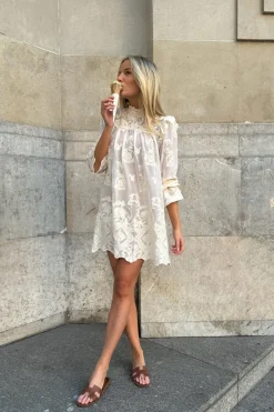 Sale BYIC Ellinoric Lace Dress vw Vintage White