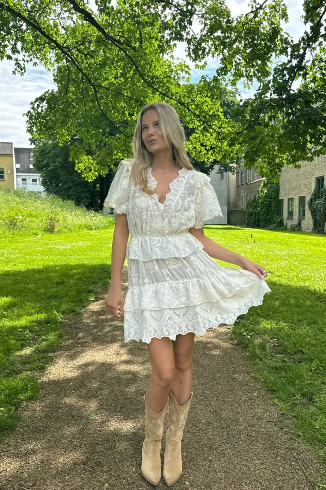 BYIC Ellinoric Lace Layer Dress vw Vintage White