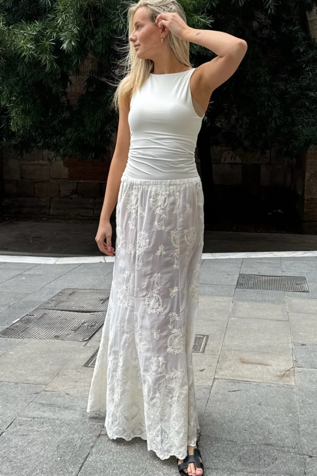 New BYIC Ellinoric Lace Maxi Skirt vw Vintage White