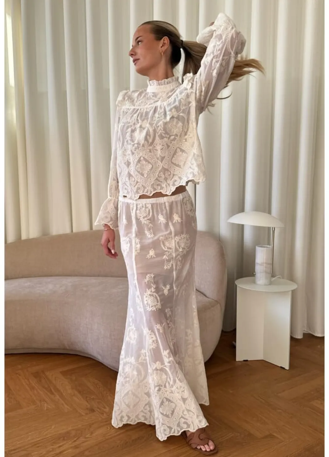 New BYIC Ellinoric Lace Maxi Skirt vw Vintage White