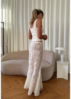 New BYIC Ellinoric Lace Maxi Skirt vw Vintage White