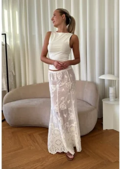 New BYIC Ellinoric Lace Maxi Skirt vw Vintage White