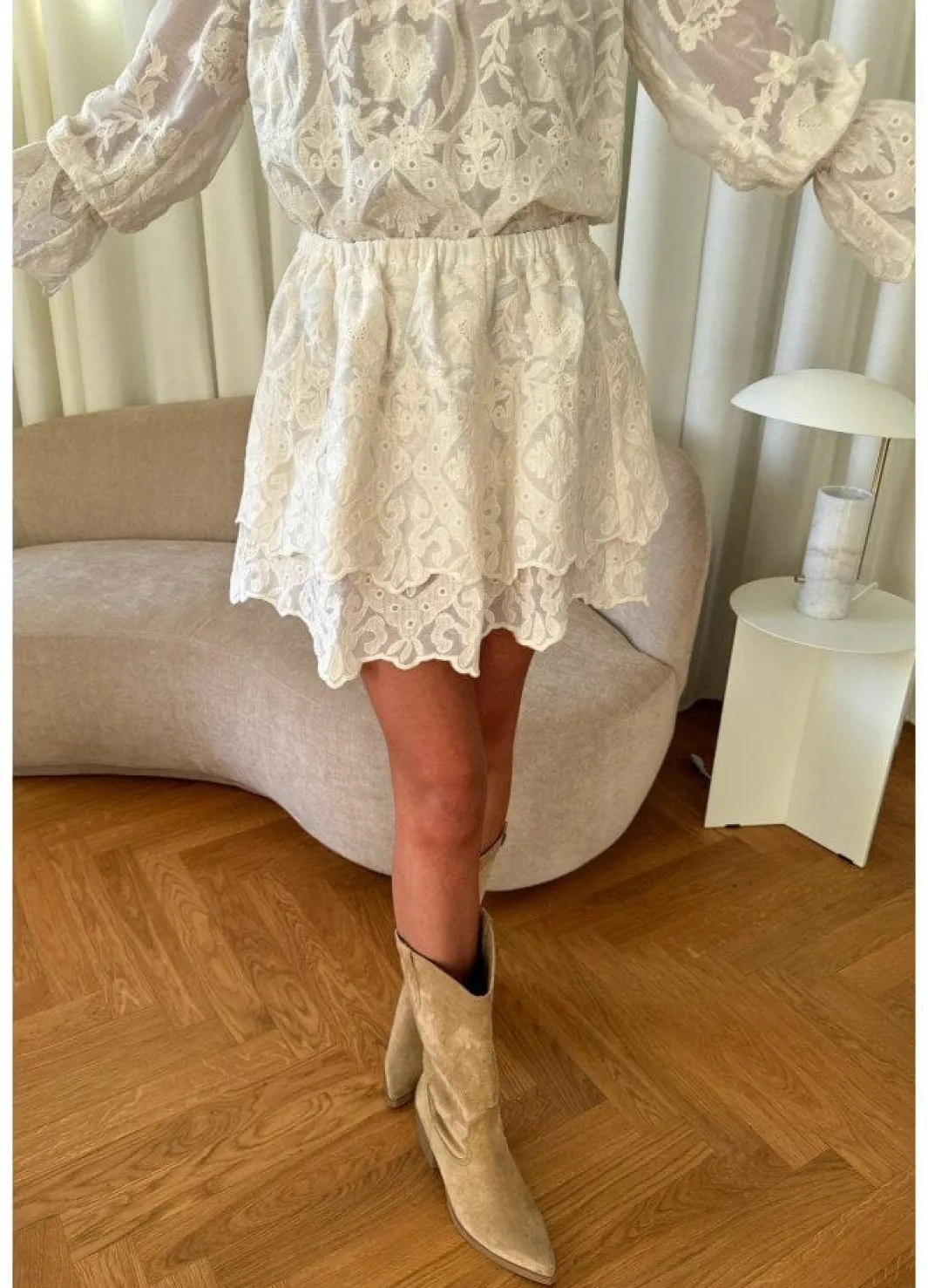 Hot BYIC Ellinoric Lace Mini Skirt vw Vintage White