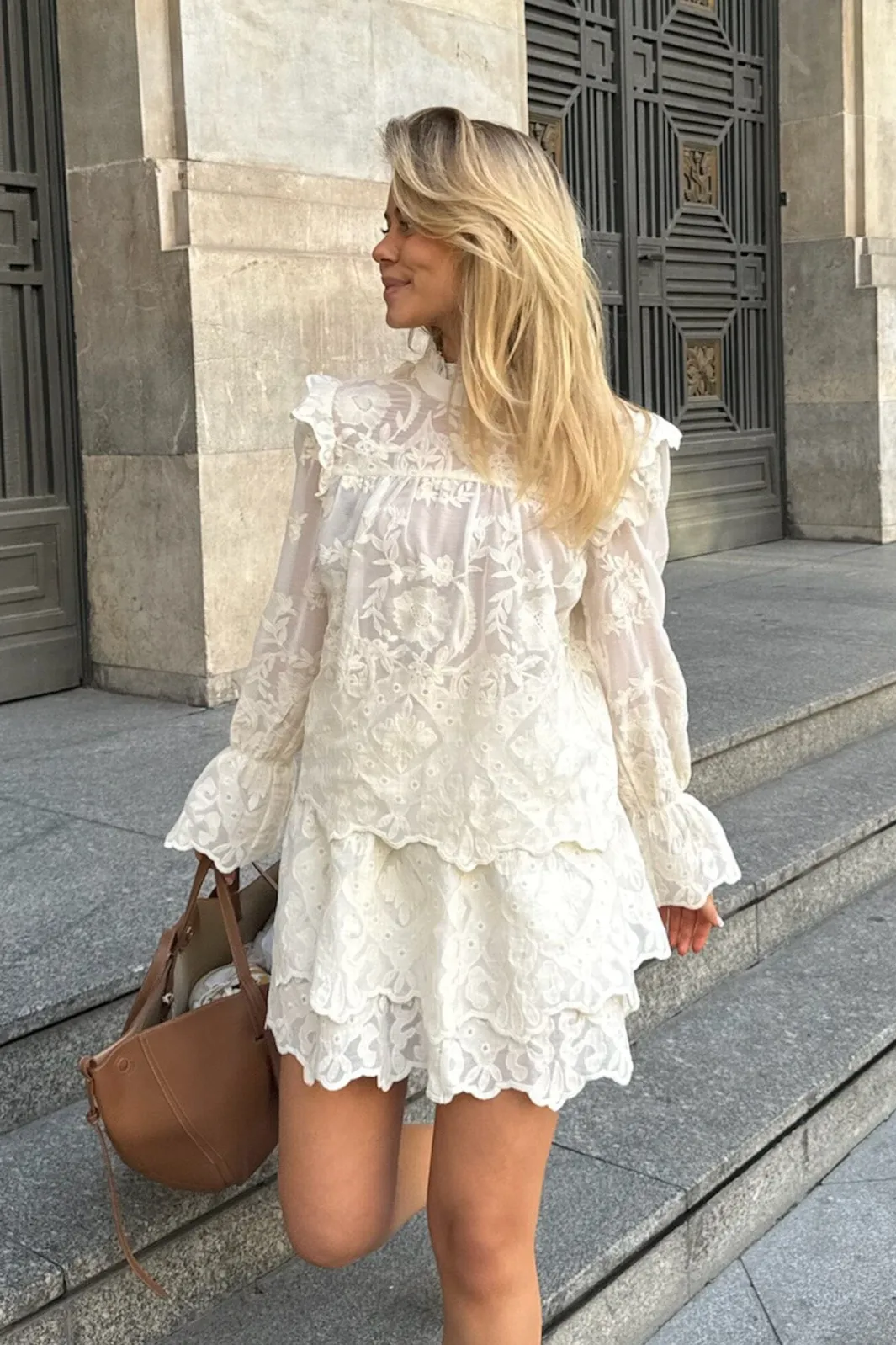 Hot BYIC Ellinoric Lace Mini Skirt vw Vintage White