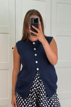Discount A-bee Esme Vest Navy