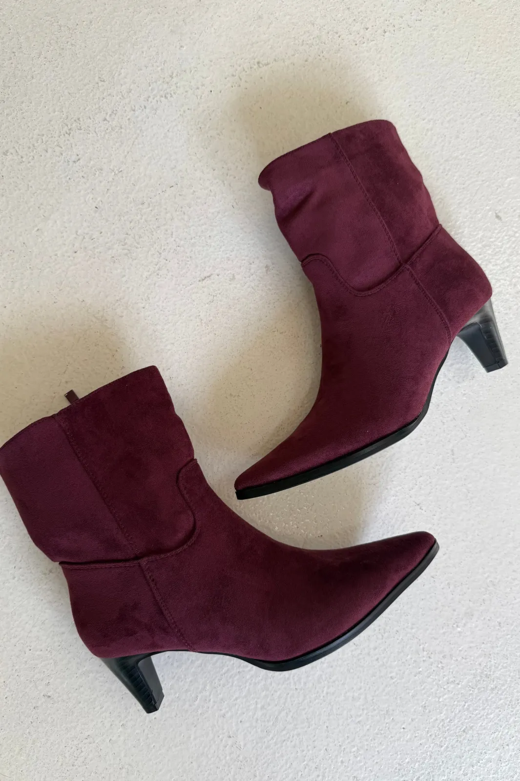 Hot Bloom Fawn Boots Burgundy