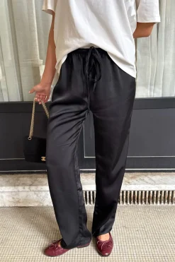 Discount BYIC Fieic Pants A23851 Black Satin