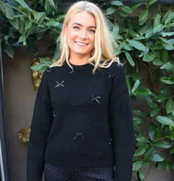 Best Liberte Fro Bow Pullover 22104 Black Silver Bow