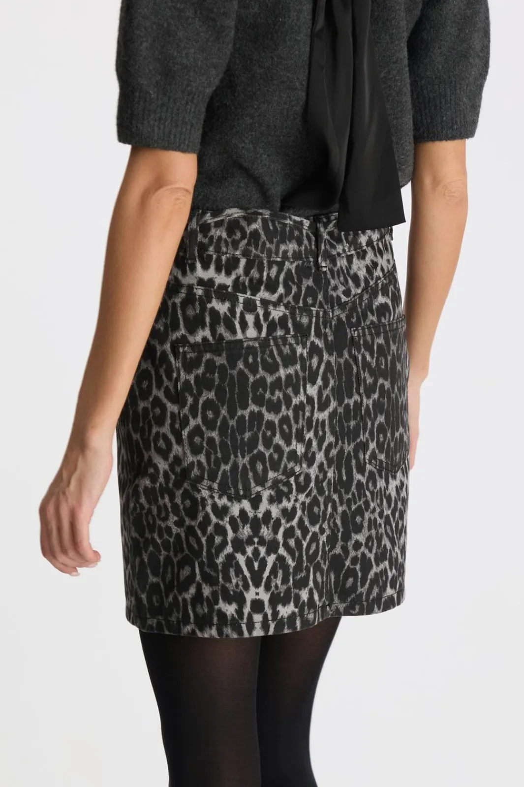 Hot Neo Noir Henrietta Leopard Skirt Grey Leopard