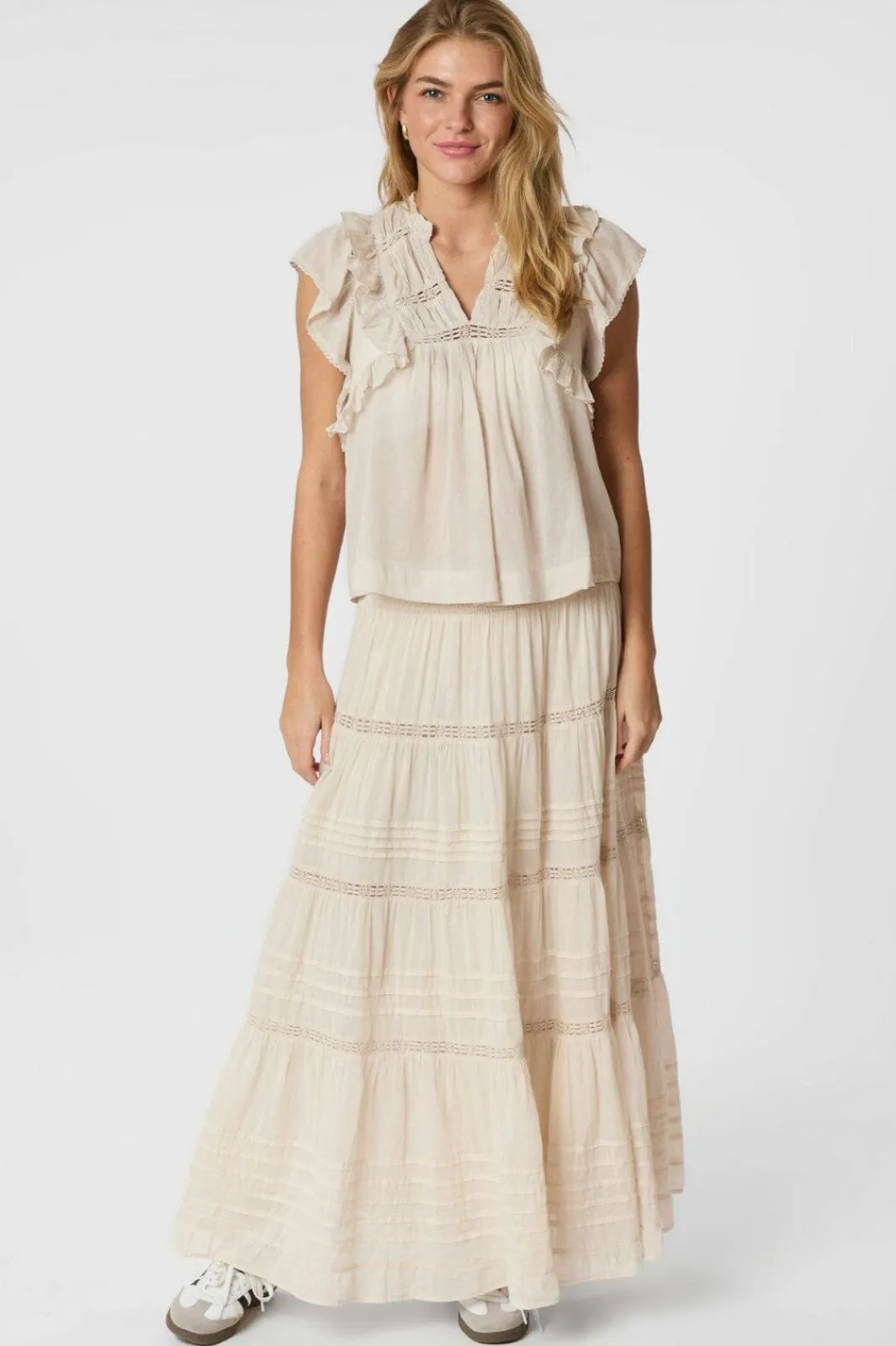 Best Neo Noir Jayla S Voile Top 159881 124