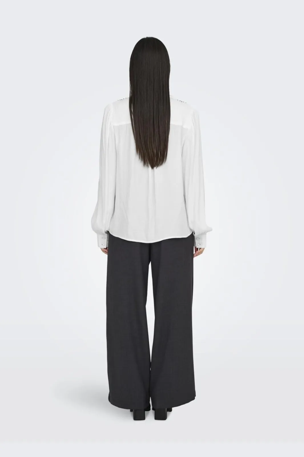 Best JDY amy L/S Frill Shirt 4746806 Cloud Dancer
