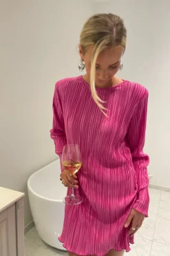 Best BYIC Kellyic Plissé Dress Fuchsia Pink
