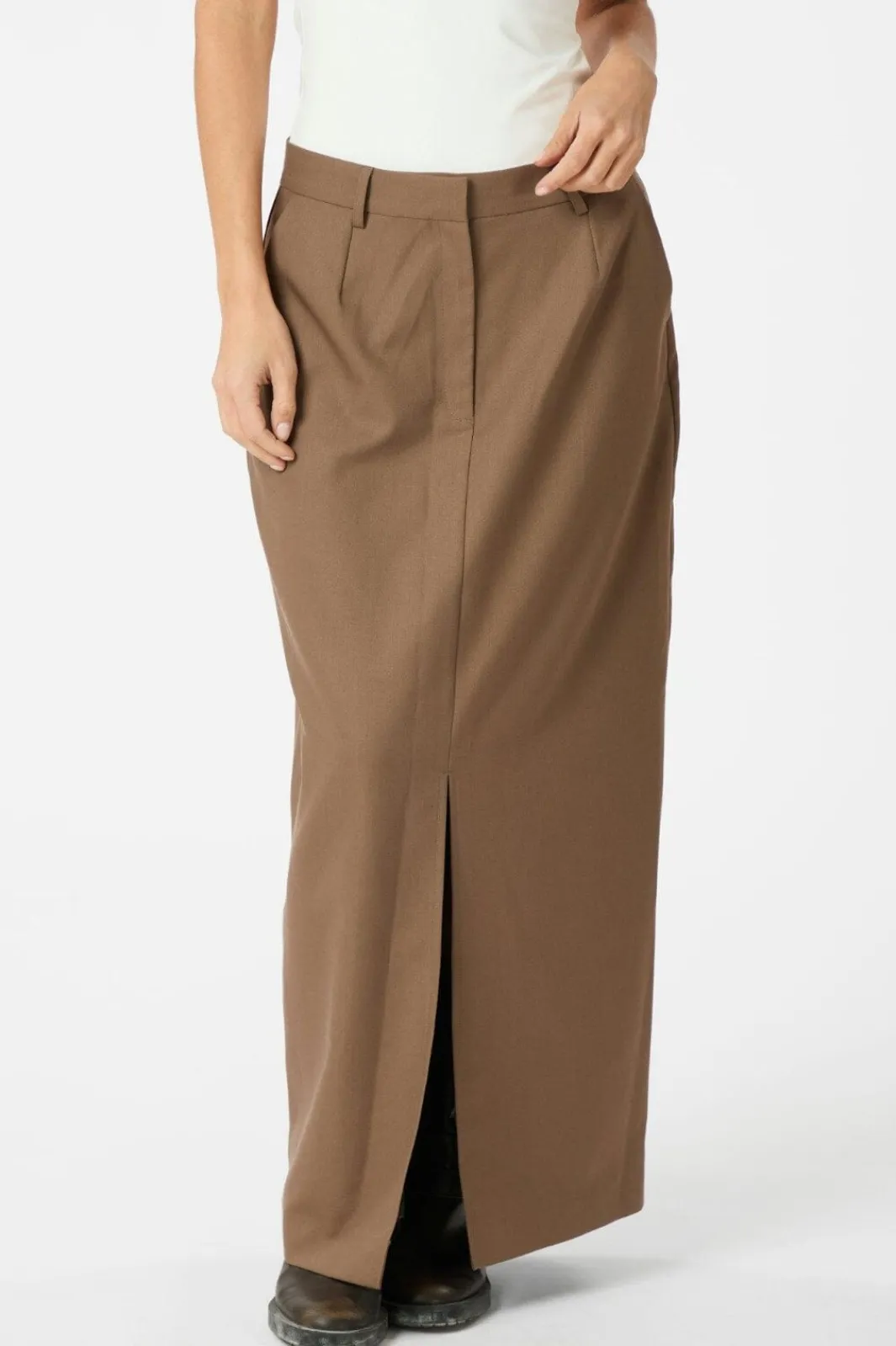 Outlet Neo Noir Leland Solid Skirt 164524 Taupe