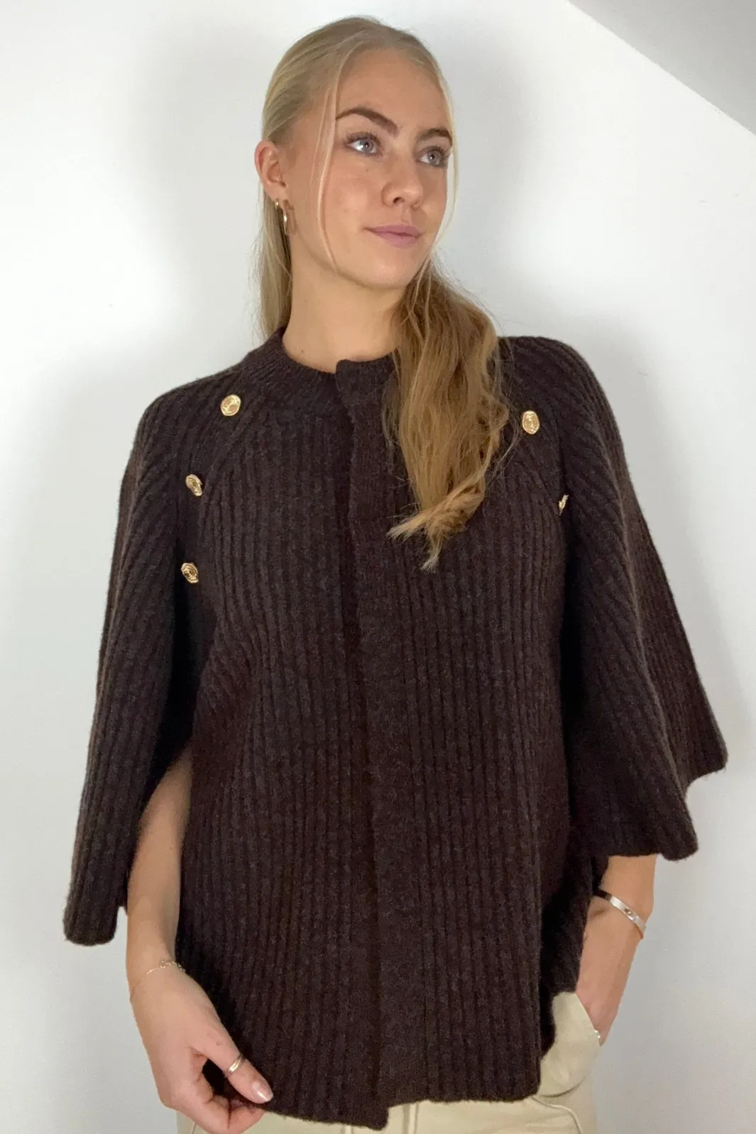 Best Continue Louis Cape 15100 Brown