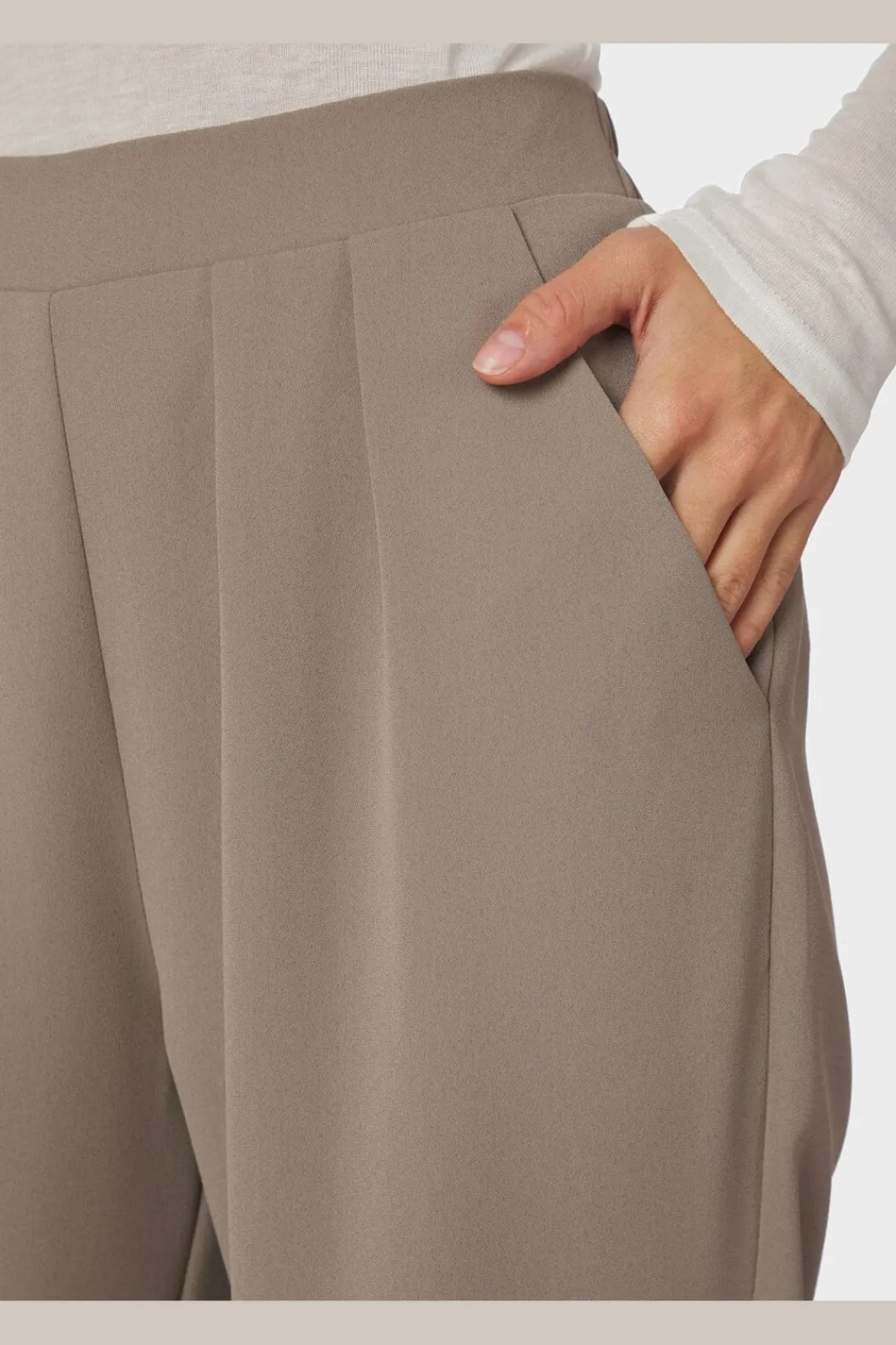 Hot Neo Noir Lunet Crepe Pants 168084 214