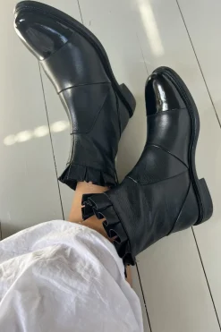 Online Copenhagen Shoes Margaret 00010 Black W/Patent Toe