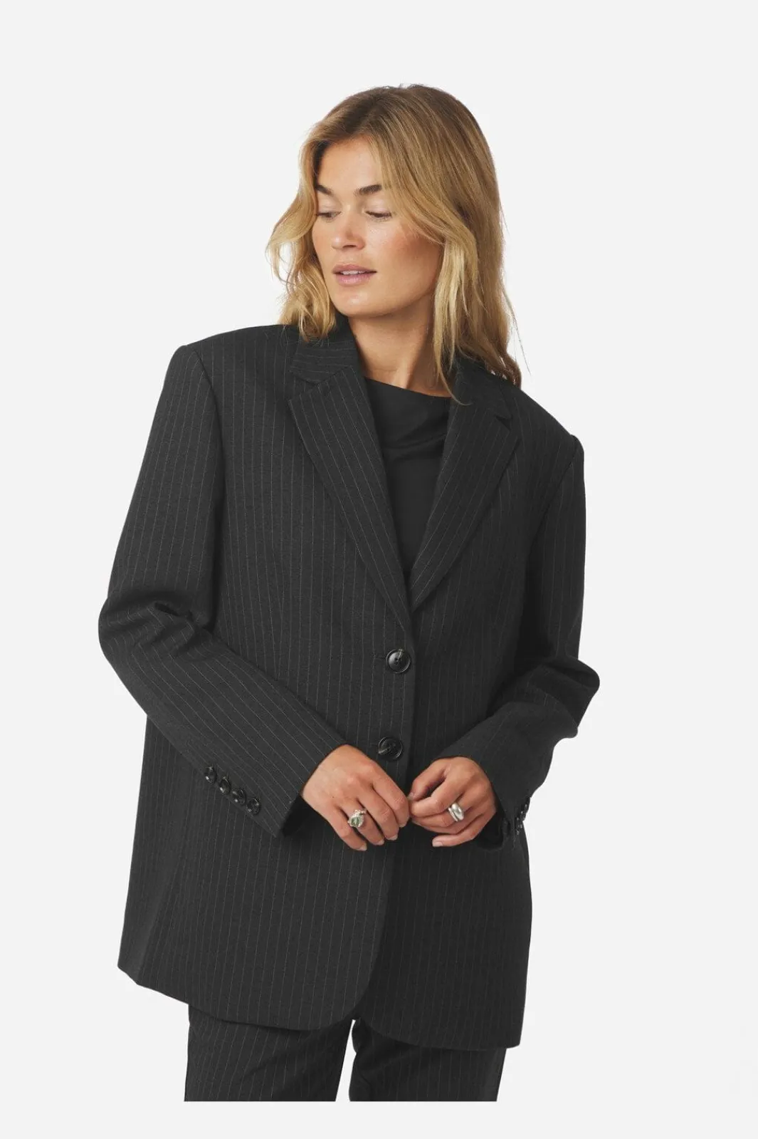 Hot Neo Noir Marielle Button Back Blazer 165664 132