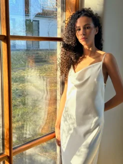 Online Neo Noir Marina Heavy Sateen Dress White