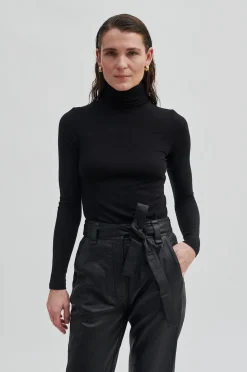 Hot Second Female Matima T-Neck Tee 55201 8001 Black