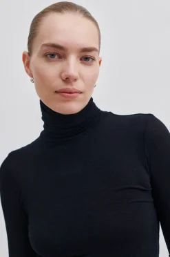 Hot Second Female Matima T-Neck Tee 55201 8001 Black