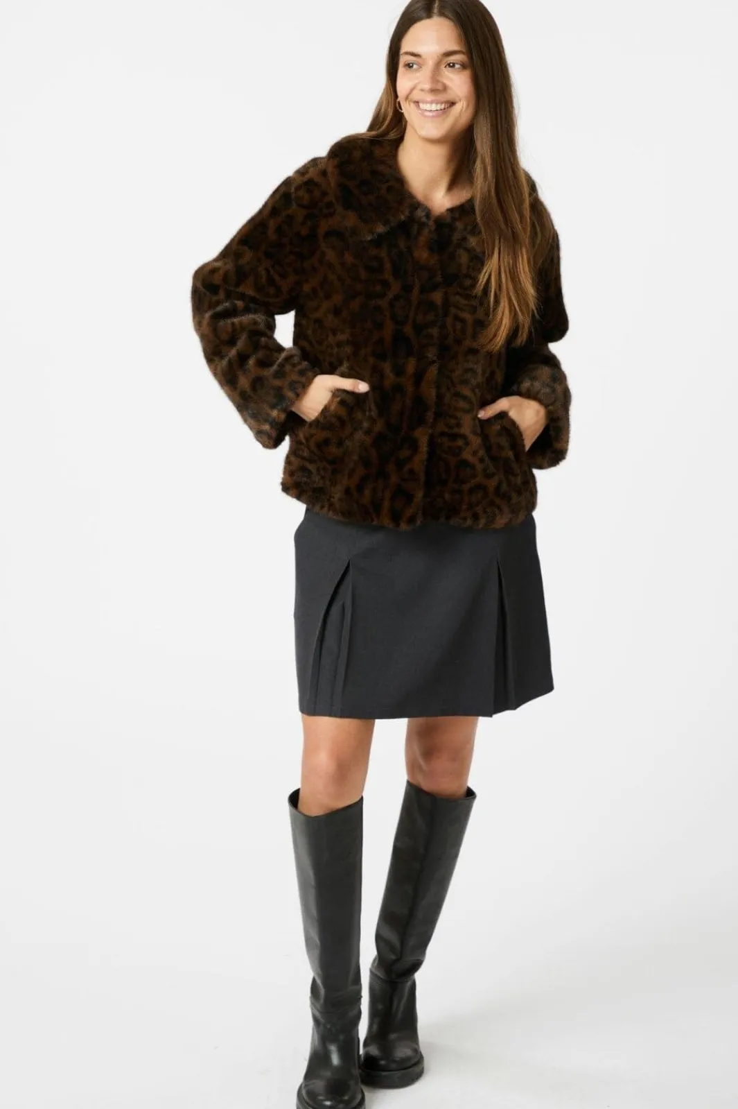 Hot Neo Noir Melodie Leo Faux Fur Jacket Dark Brown