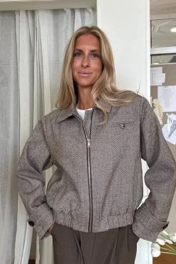 New BYIC Miaic Short Jacket A23919 Brown Stripes