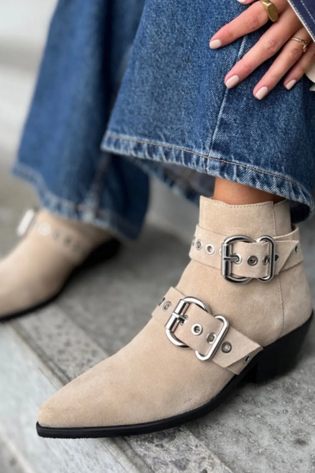 Best Copenhagen Shoes Move For More Suede CS8464 0002